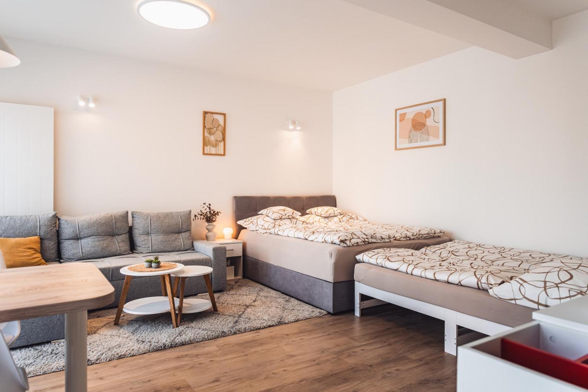 Rezidence Sadova Zlin Apartment Ngoại thất bức ảnh
