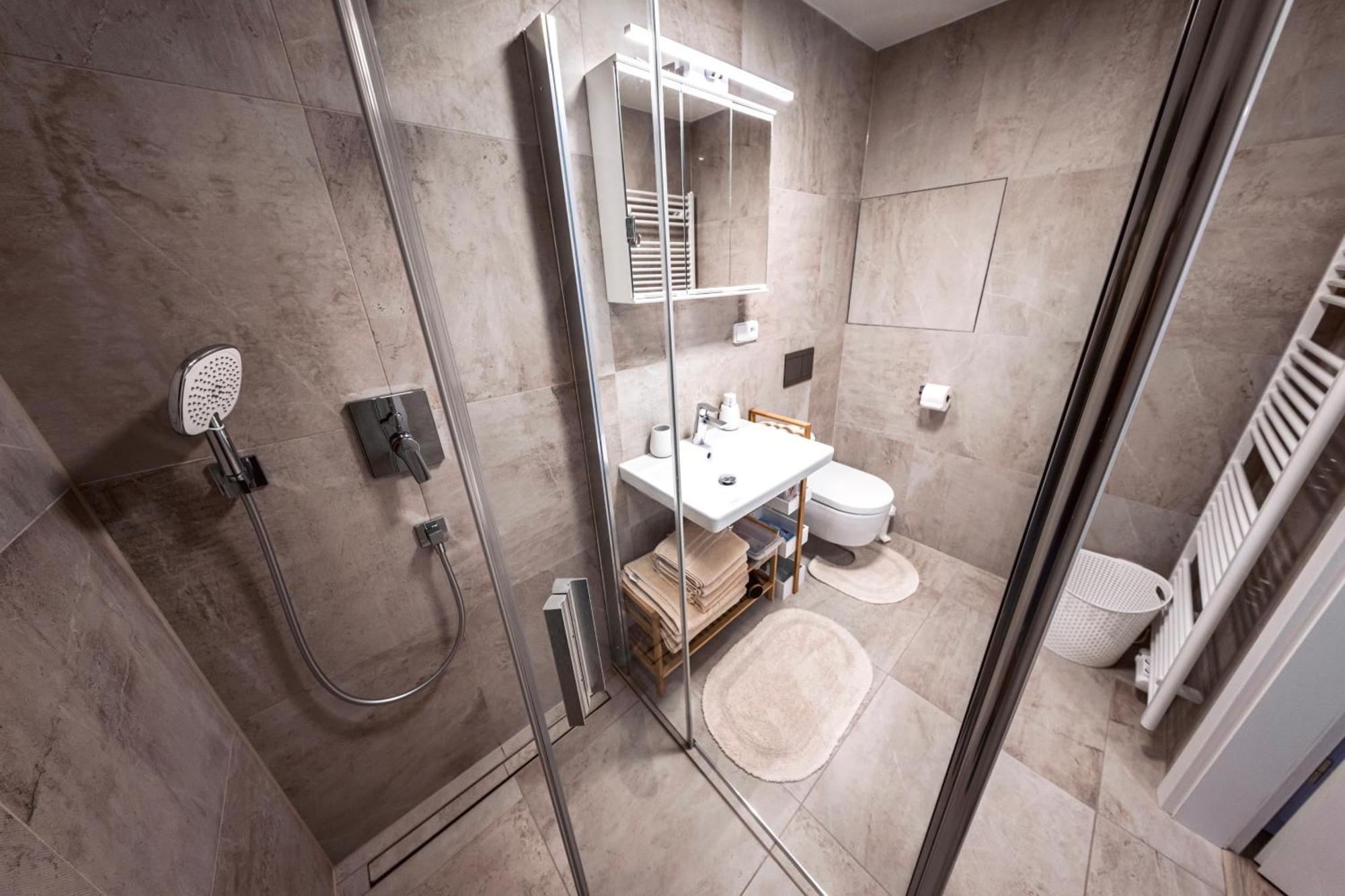 Rezidence Sadova Zlin Apartment Ngoại thất bức ảnh